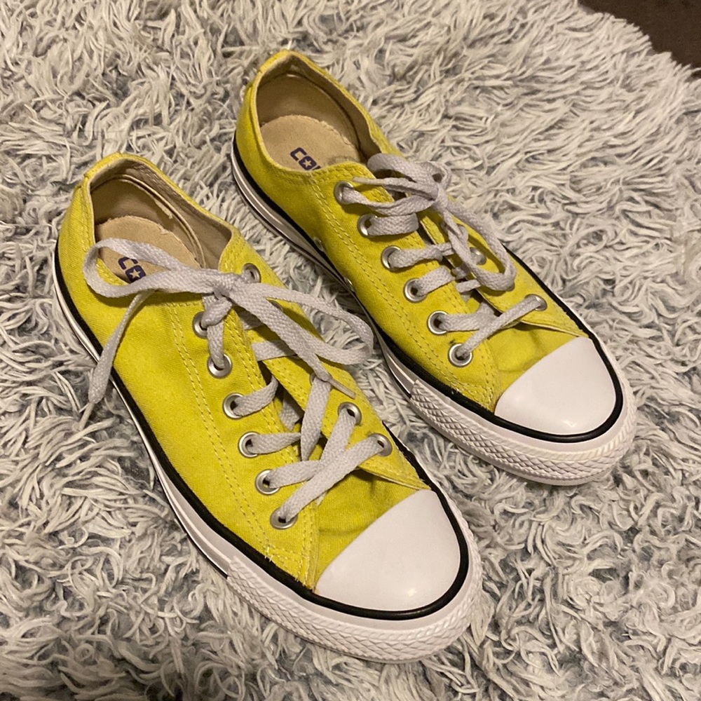 Yellow converse